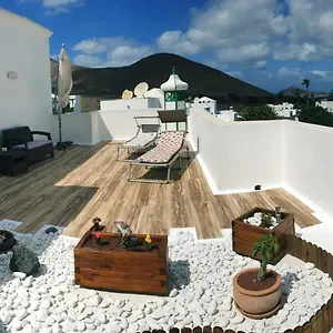 Timanfaya Bed & Breakfast